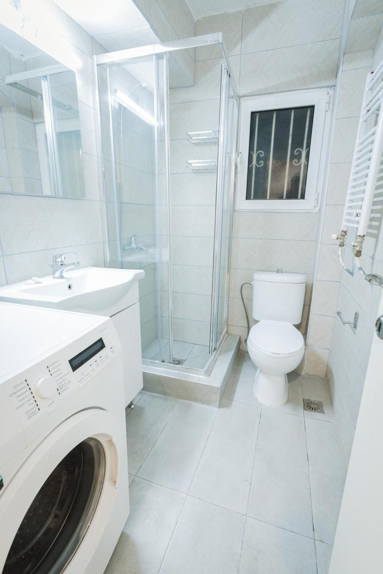 Stylish Apt W Jacuzzi, 5 Min To White Tower Thessaloníki Ngoại thất bức ảnh